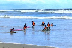 Team Kulu Manzi wagt sich in die Wellen